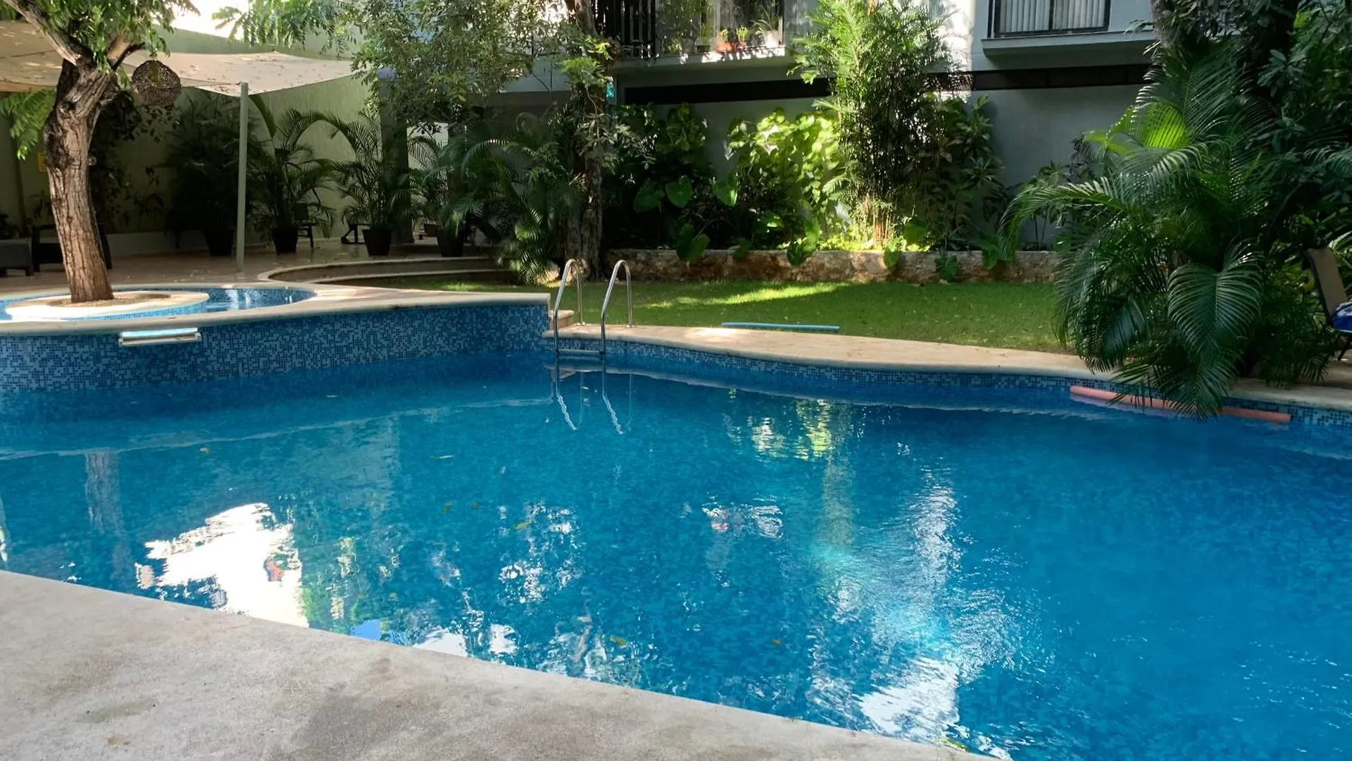 Επικοινωνία με το Family Friendly Apartment